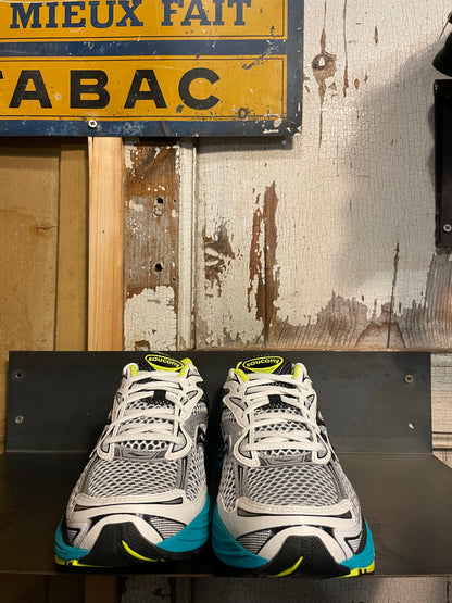 Saucony progrid omni 9