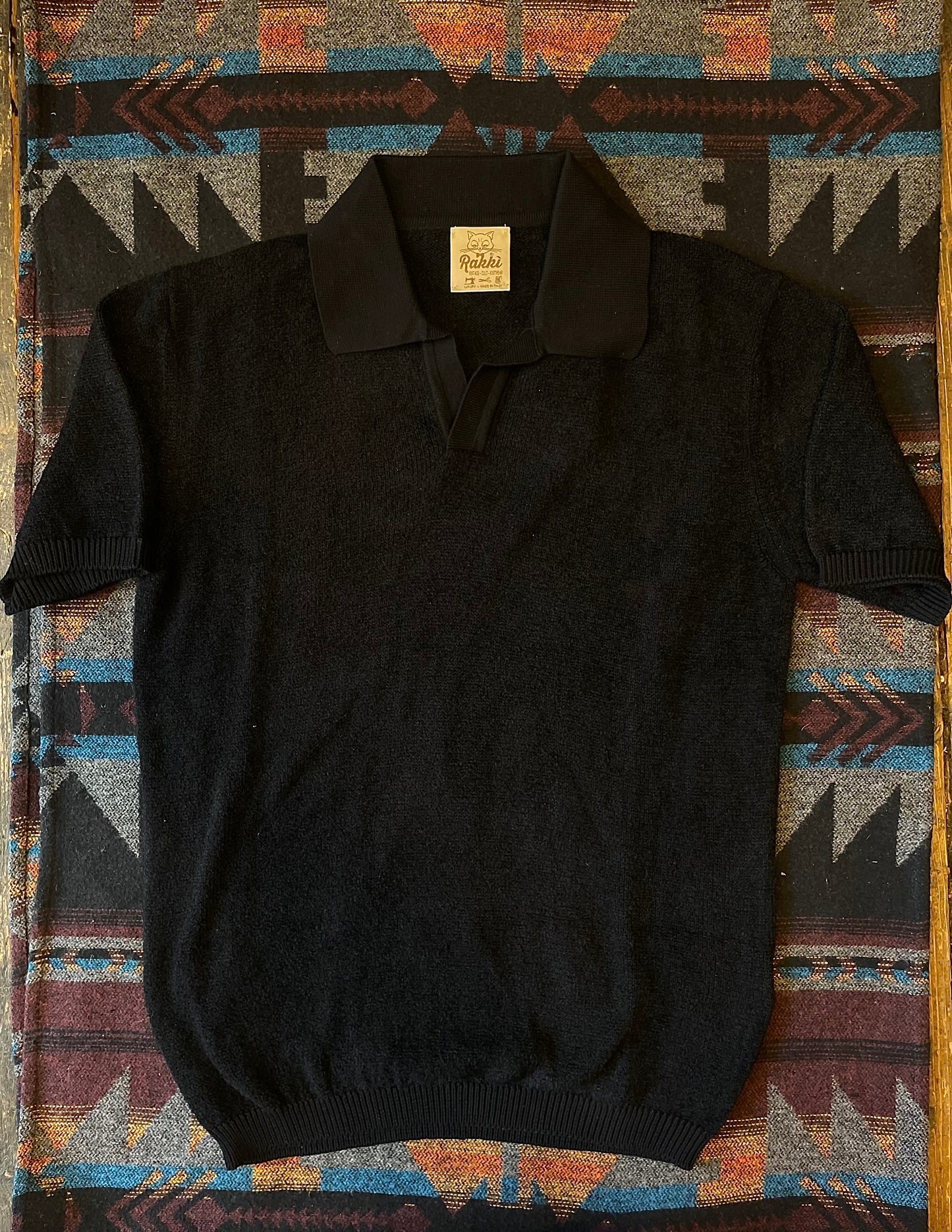 Polo scollo a ‘’V’’