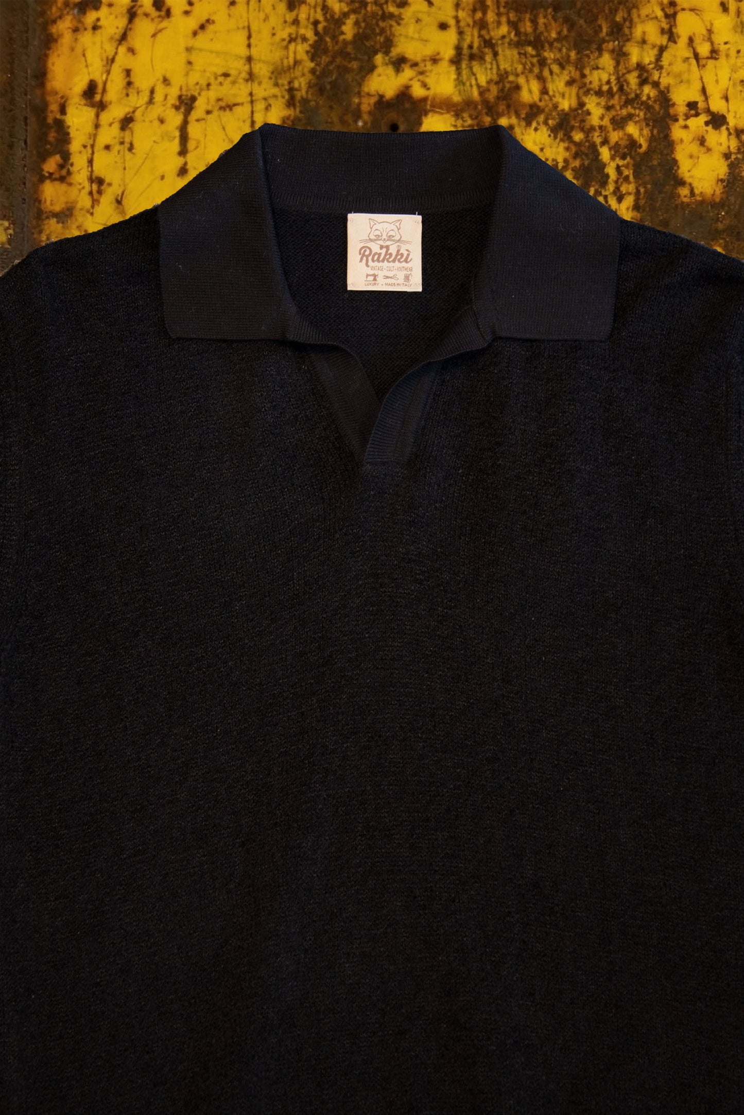 Polo scollo a ‘’V’’