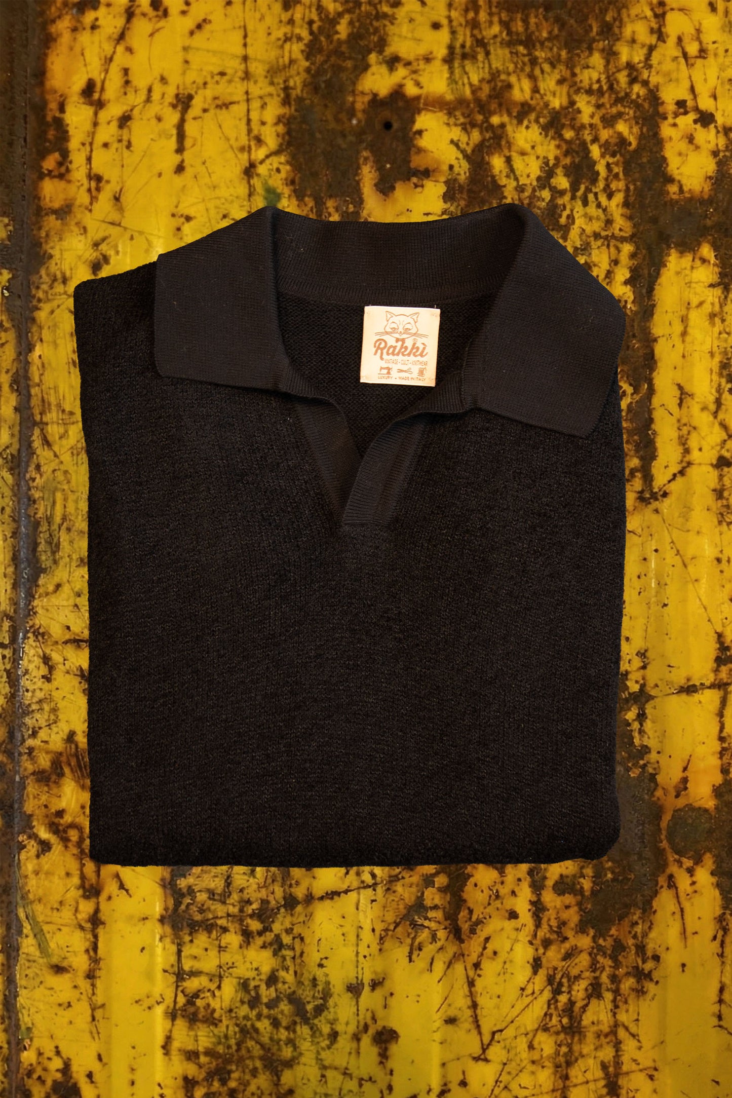 Polo scollo a ‘’V’’