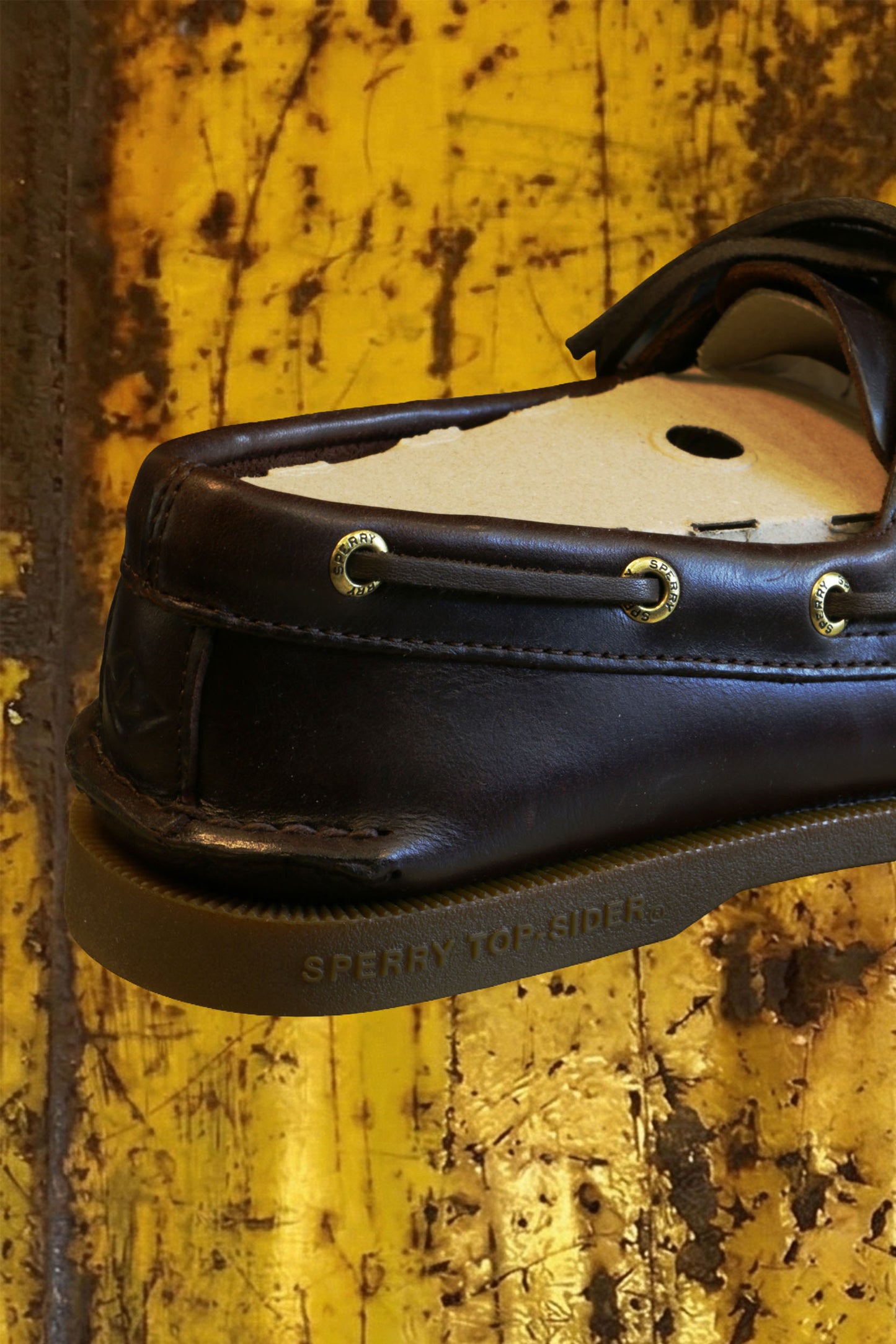 Sperry amaretto