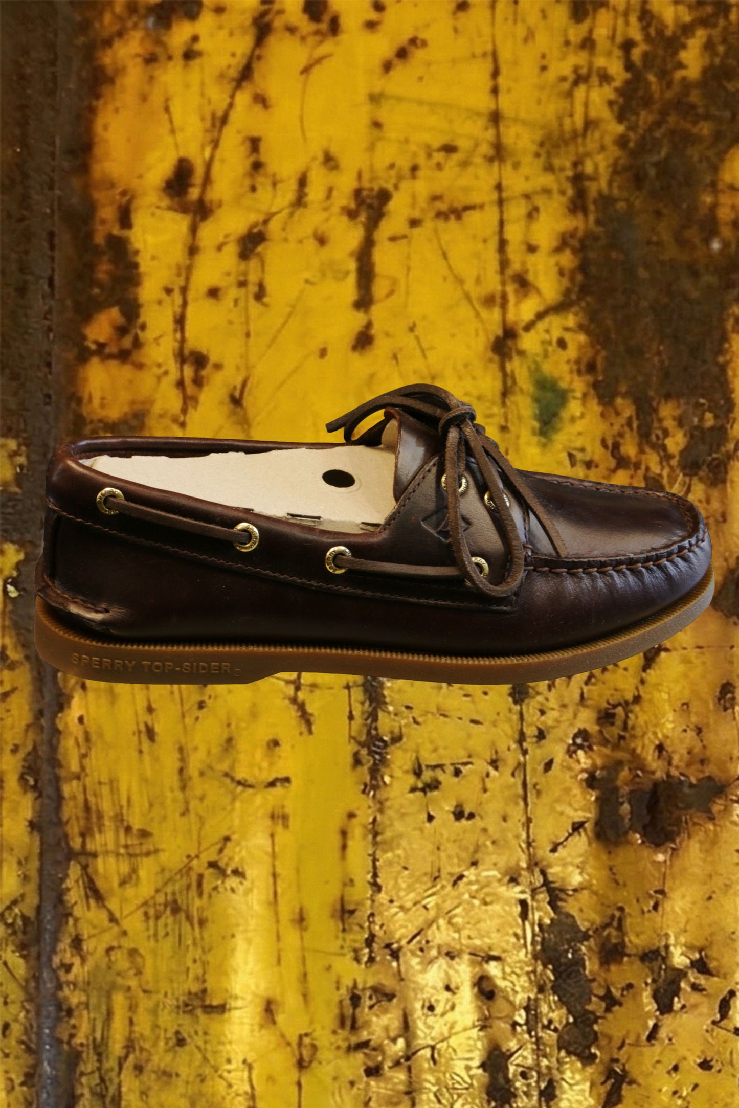 Sperry amaretto
