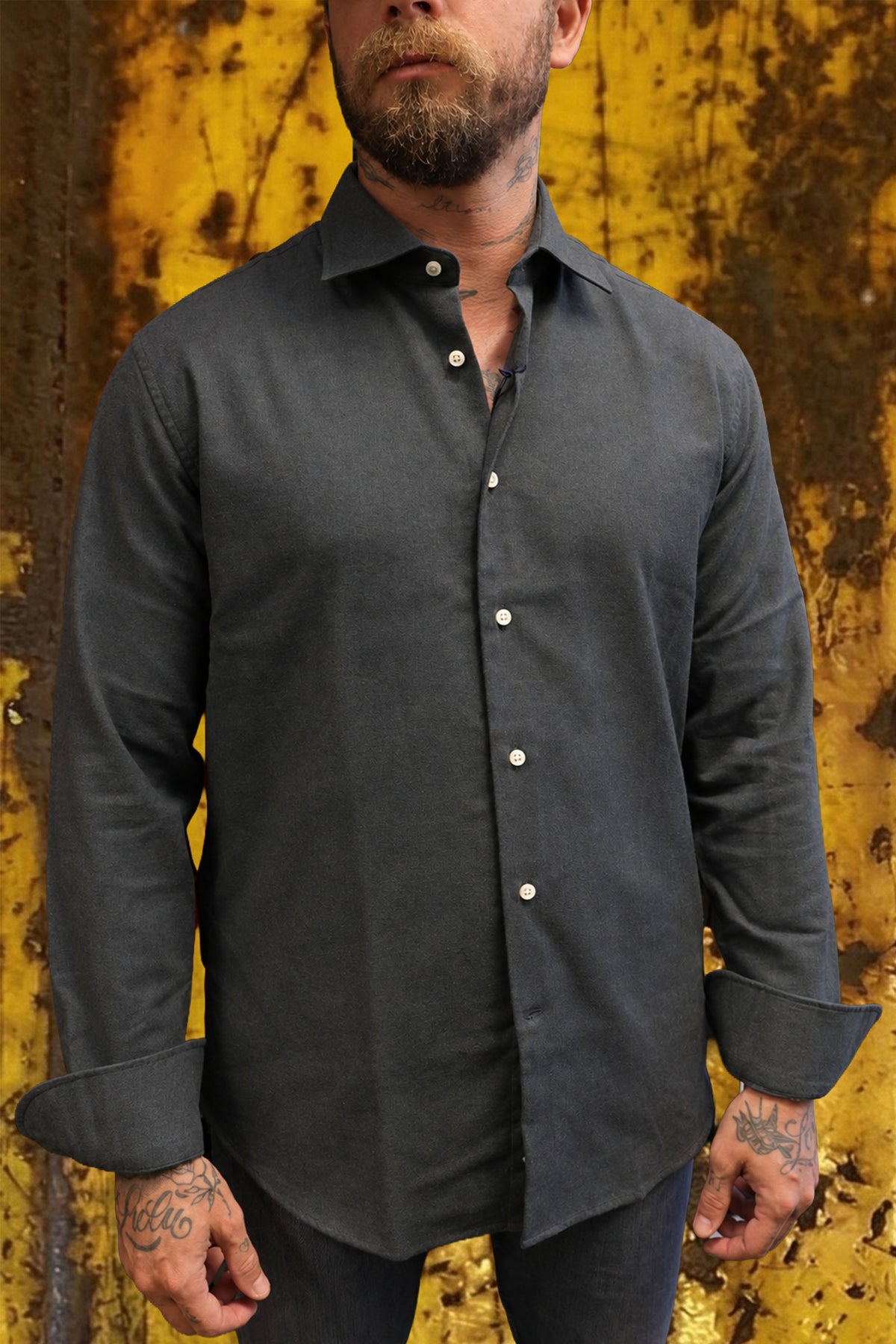 Deperlu camicia grigia e verde