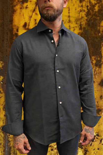 Deperlu camicia grigia e verde