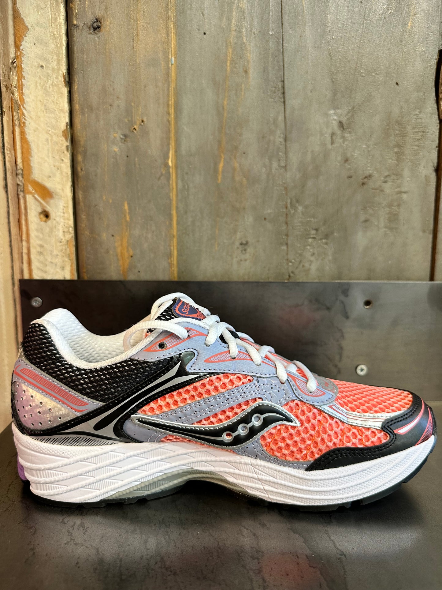 Saucony Progrid Omni 9